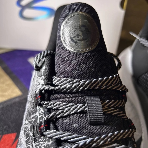 Under Armour Curry 11 Bruce Lee Collaboration Size 10.5 Men’s in Black n Silver